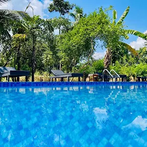 https://riverside-lal-homestay.kandyhotelsnow.com