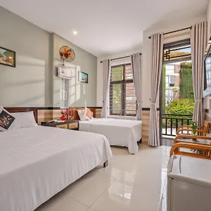 https://an-thinh-hometsay.hotelsofhoian.com